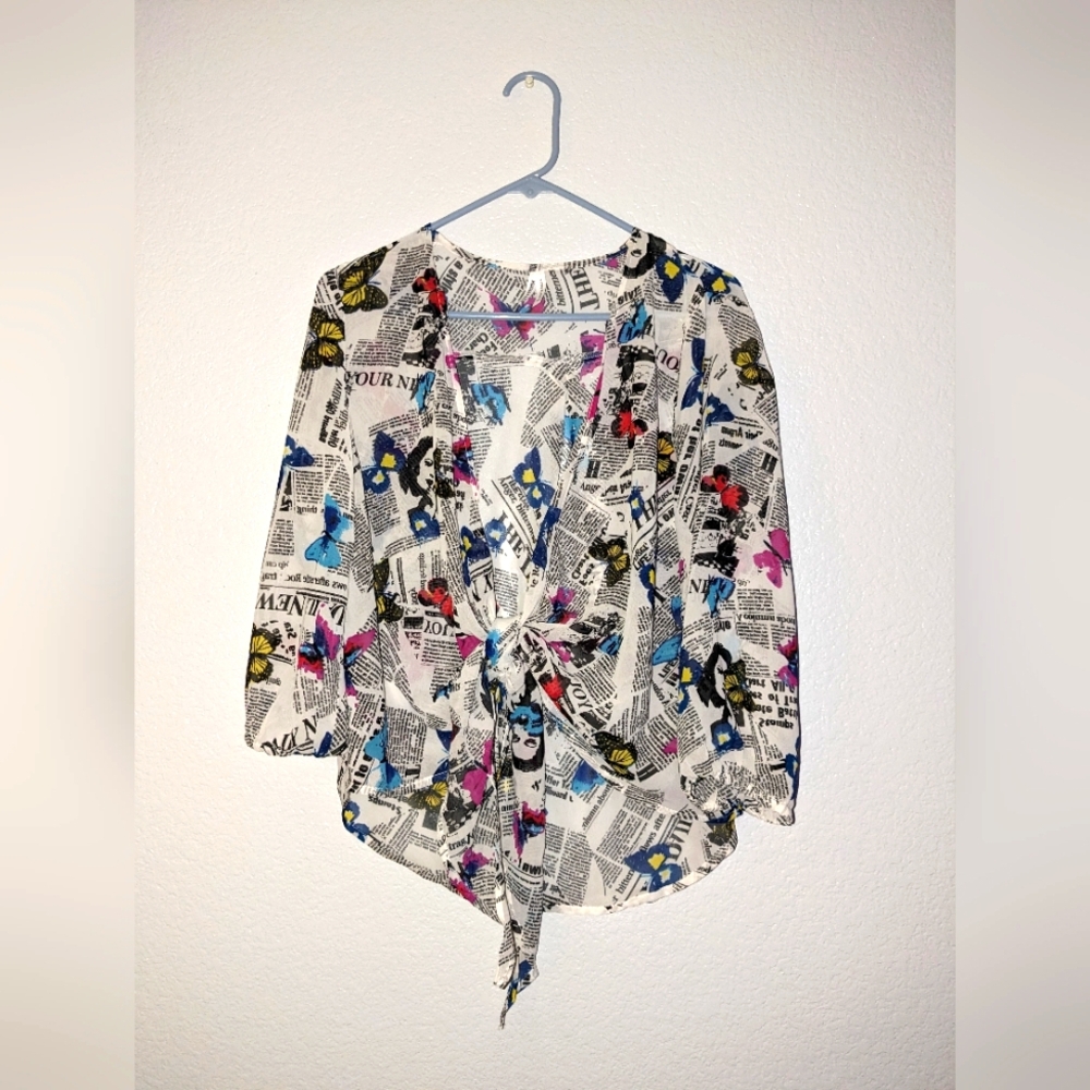 Live 4 Truth Crop Top Blouse - Size MED